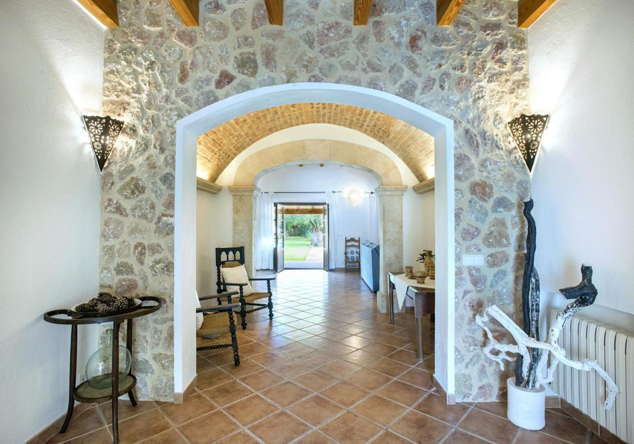 Owl Pou - Luxury Holidays In Royal Gardens Pollença